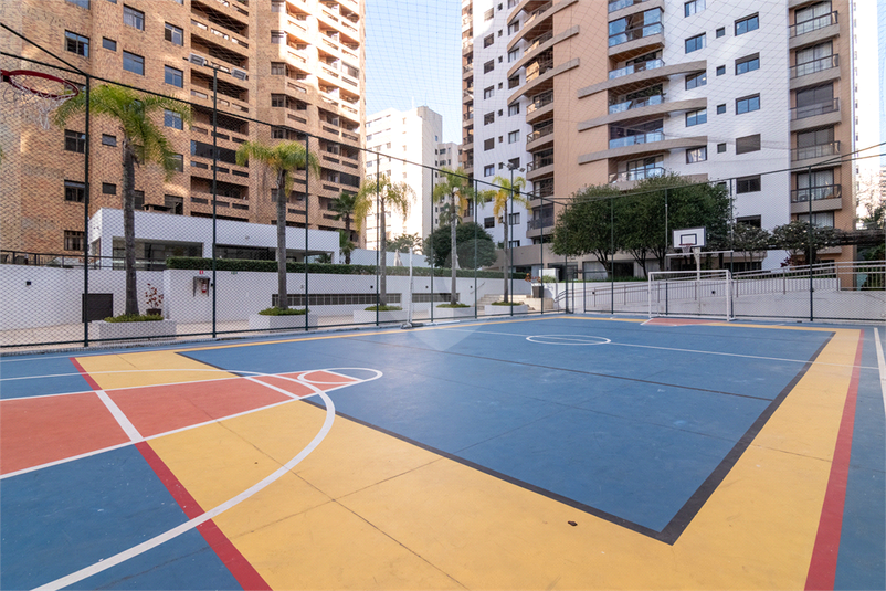 Foto REO1111587