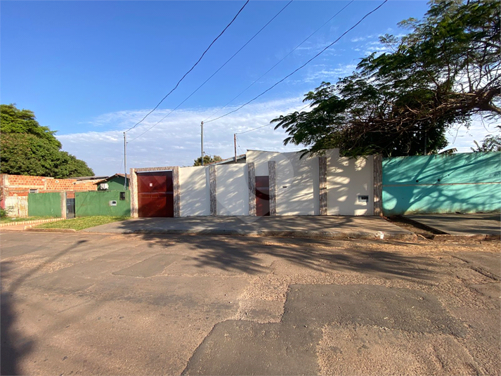 Foto REO1111601