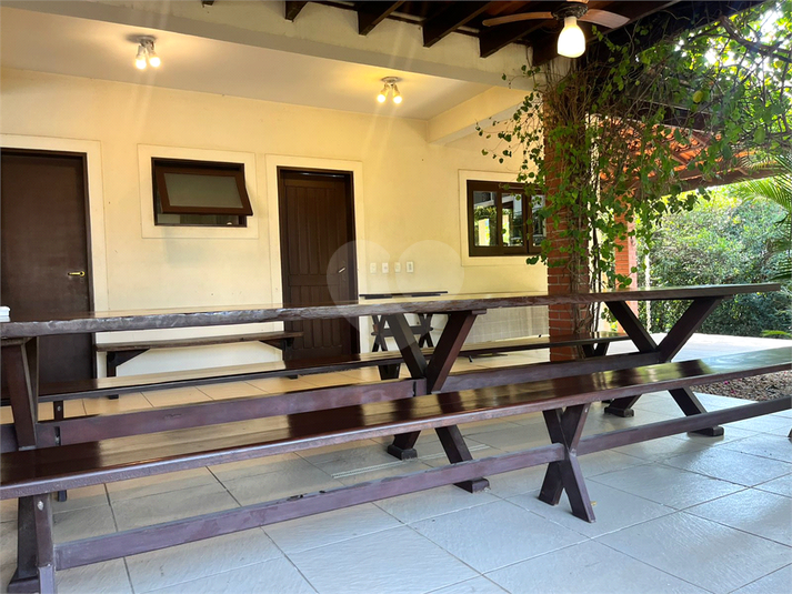 Foto REO1111607