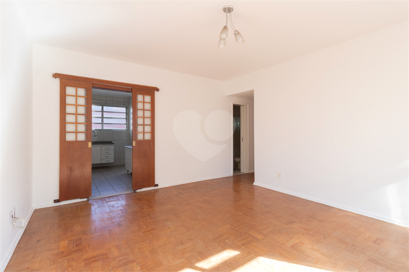 Foto REO1111608