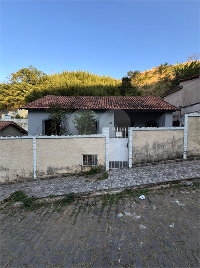 Foto REO1111610