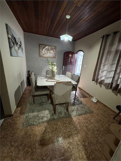 Foto REO1111610