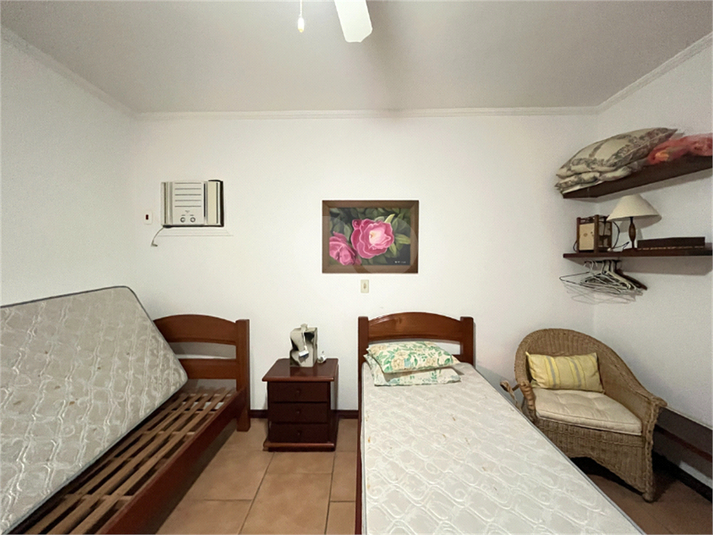 Foto REO1111651