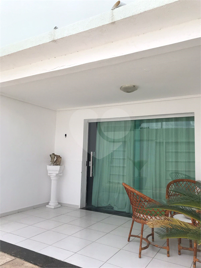 Foto REO1111667