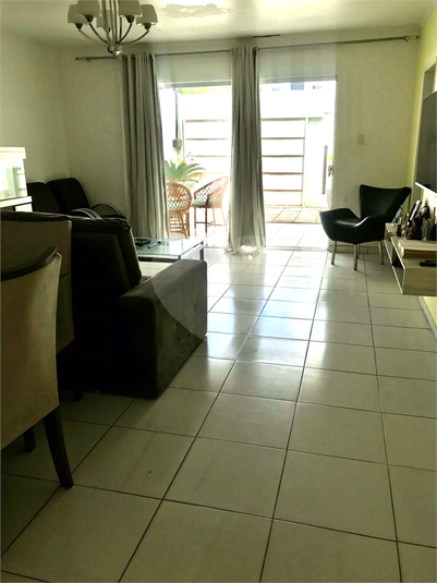 Foto REO1111667