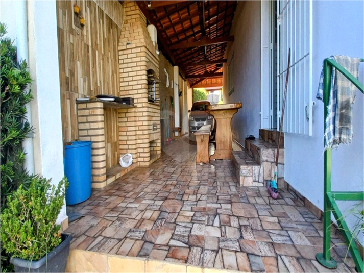 Foto REO1111683