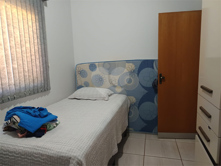 Foto REO1111721