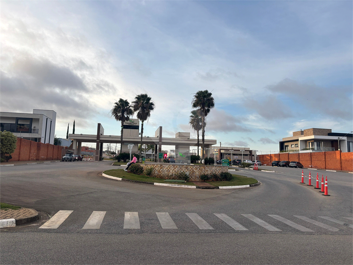 Foto REO1111742