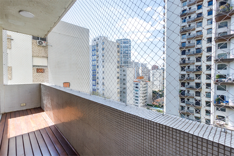 Foto REO1111743