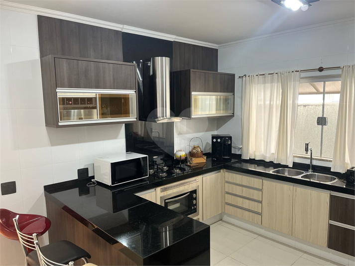 Foto REO1111753
