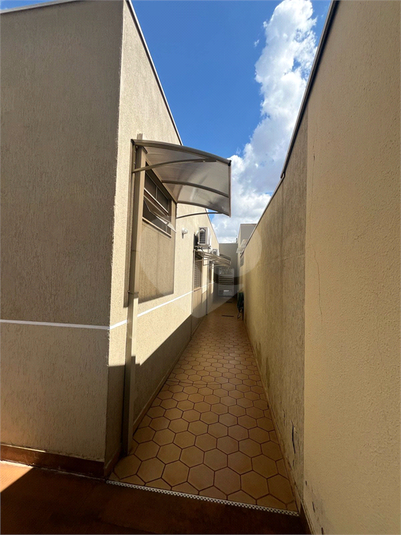 Foto REO1111753