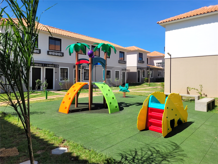 Foto REO1111764
