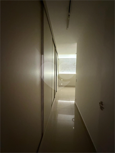 Foto REO1111789