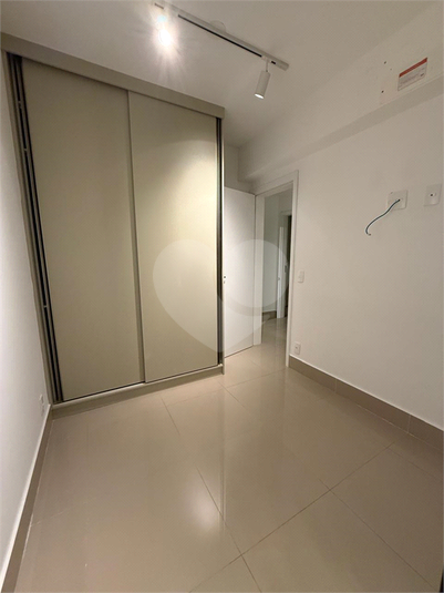 Foto REO1111789