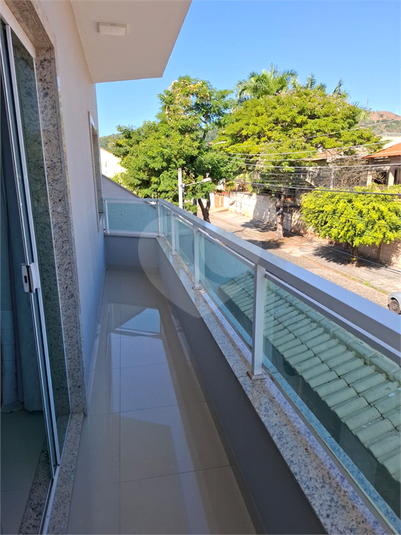 Foto REO1111801