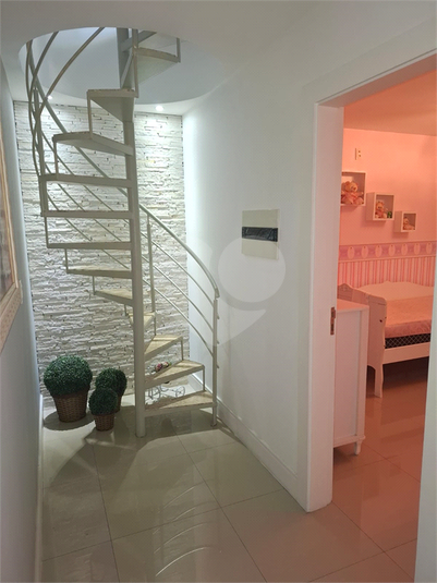 Foto REO1111801