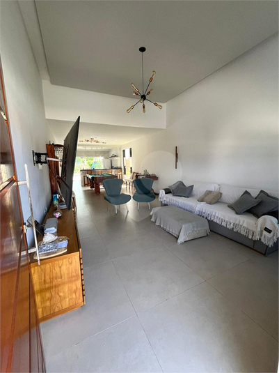 Foto REO1111816