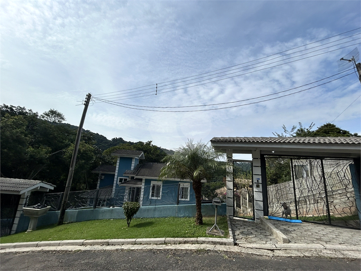 Foto REO1111826