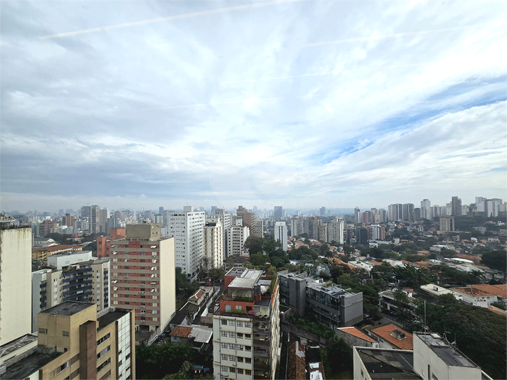 Foto REO1111831