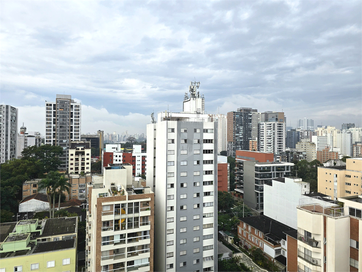 Foto REO1111831