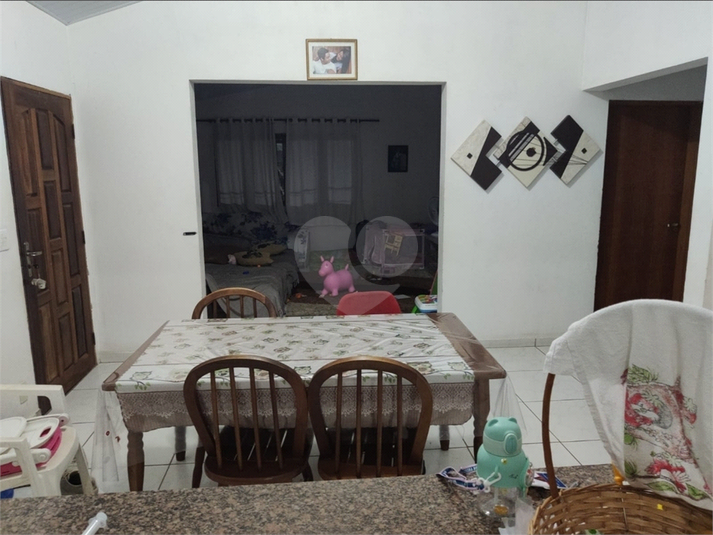 Foto REO1111841