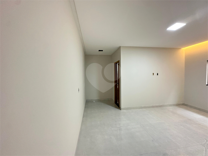 Foto REO1111856