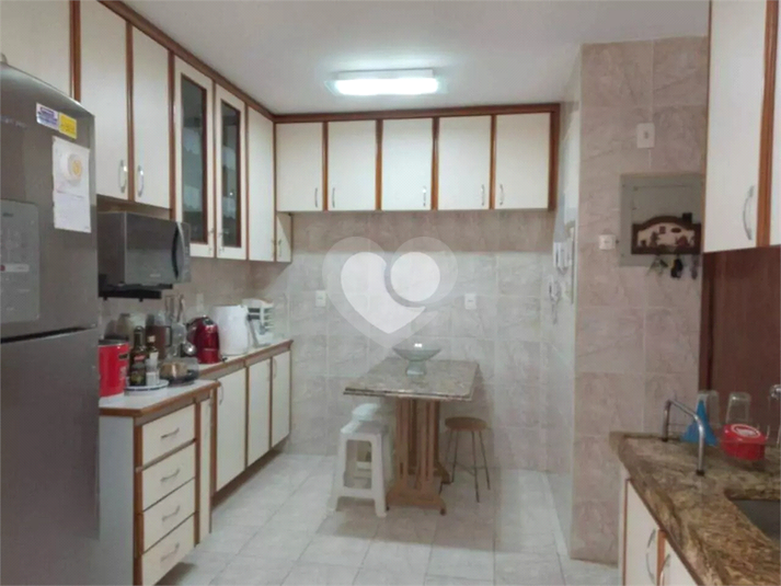 Foto REO1111887