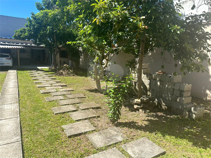 Foto REO1111901