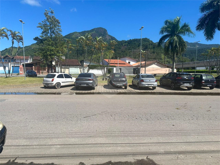 Foto REO1111901
