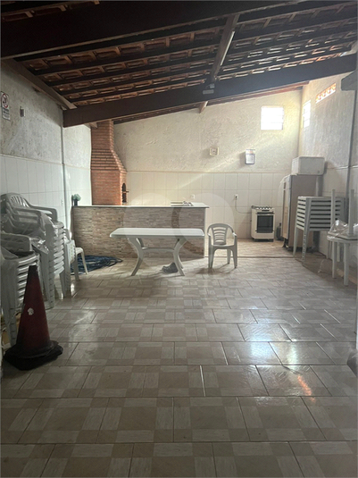 Foto REO1111918