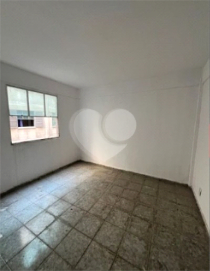 Foto REO1111918