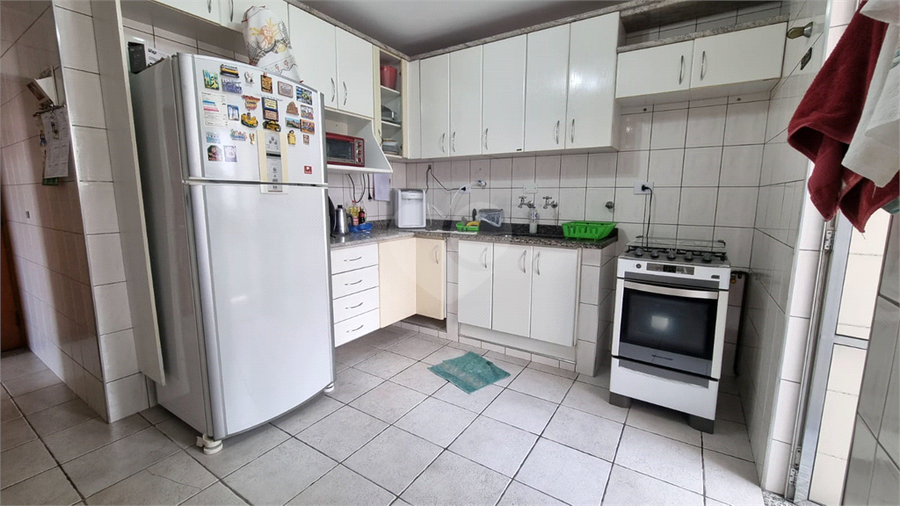 Foto REO1111923