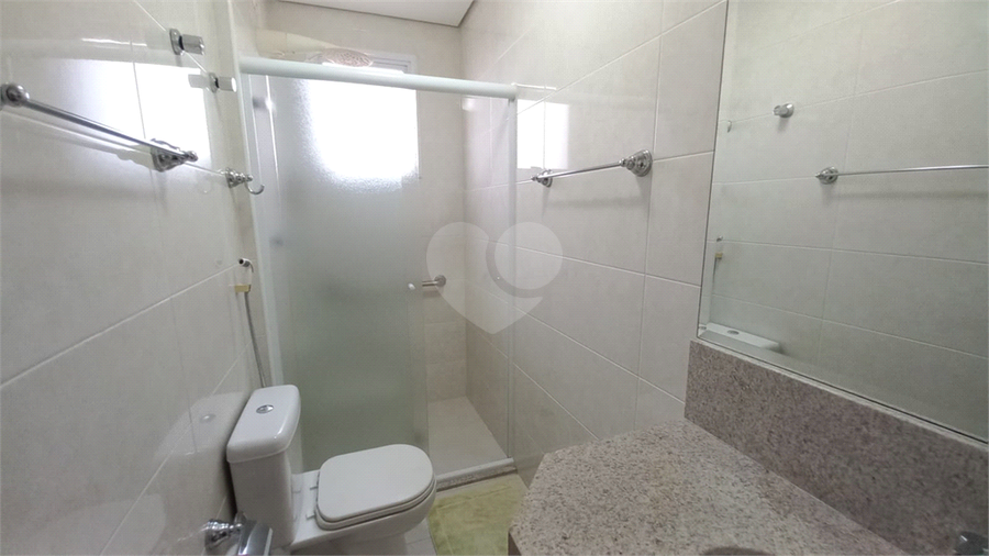 Foto REO1111939