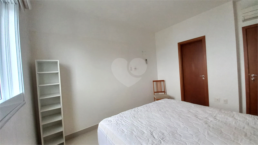 Foto REO1111939