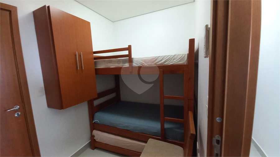 Foto REO1111939