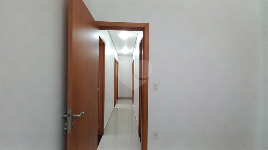 Foto REO1111939