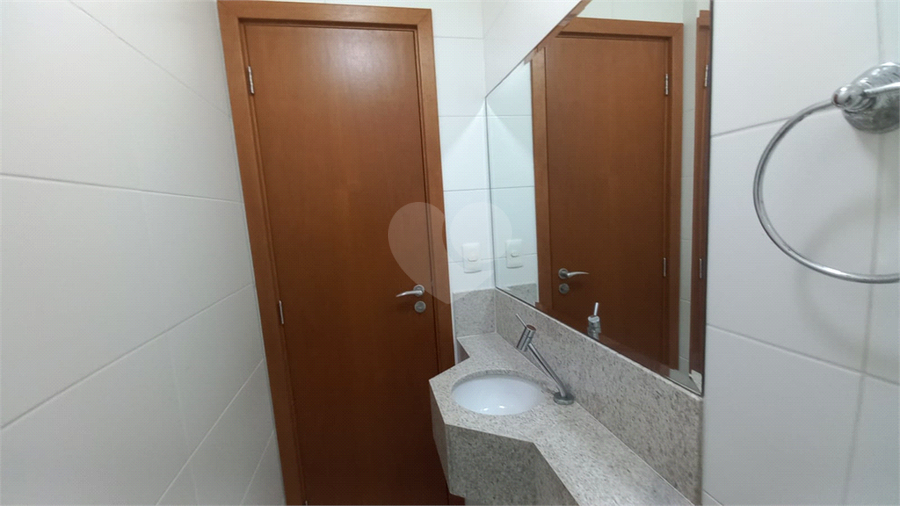 Foto REO1111939