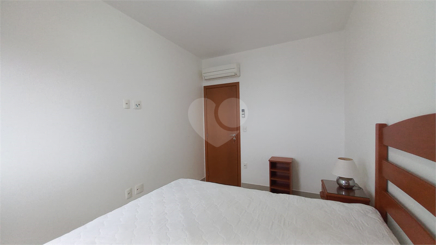 Foto REO1111939
