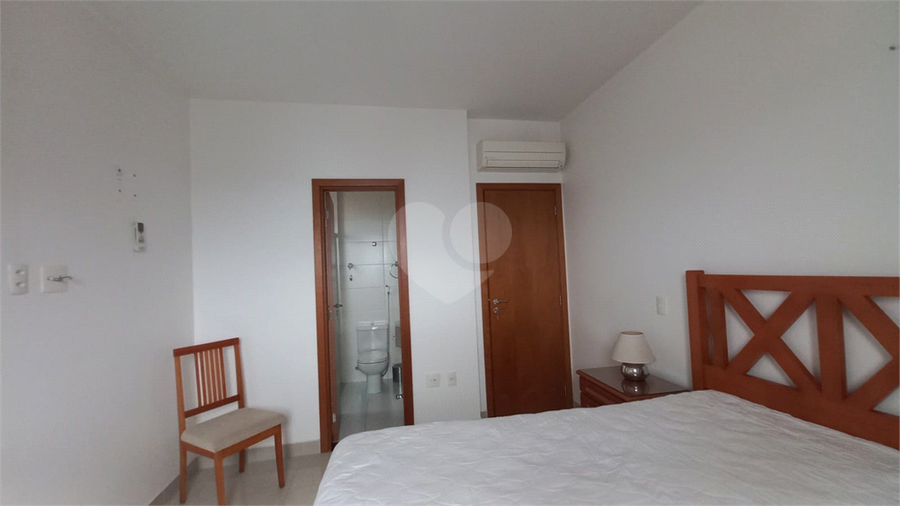 Foto REO1111939