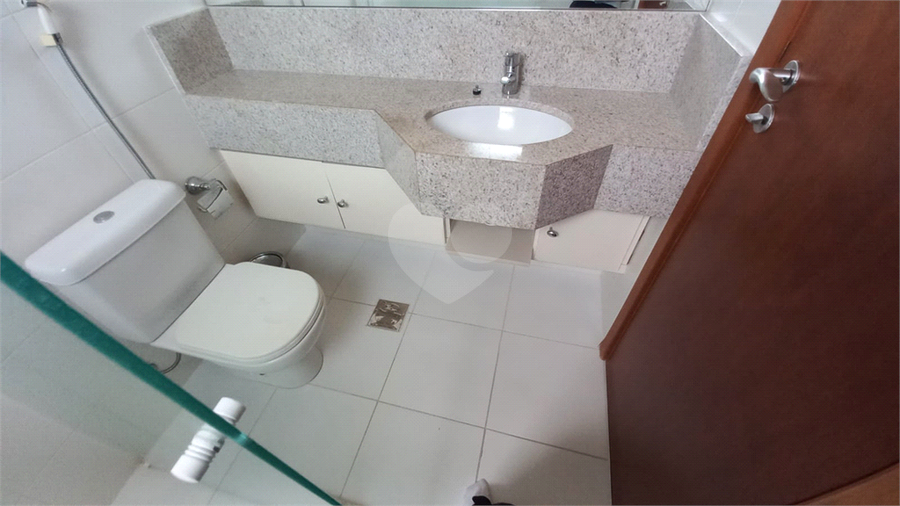 Foto REO1111939
