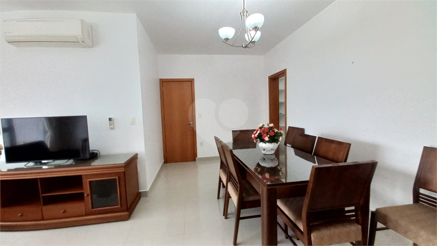 Foto REO1111939