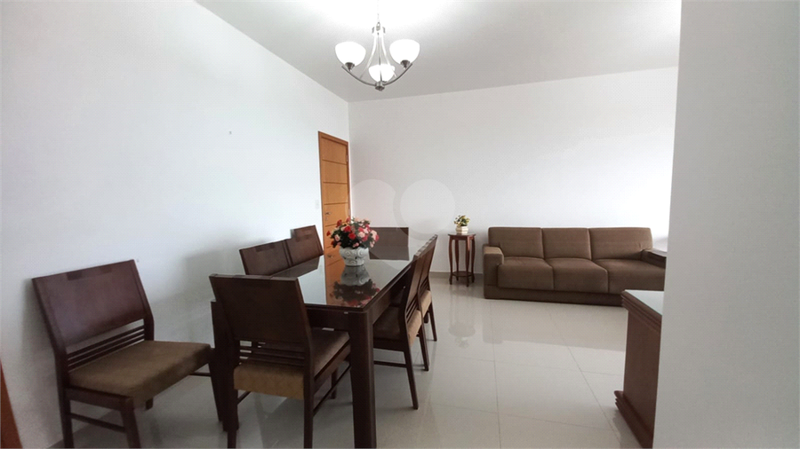 Foto REO1111939