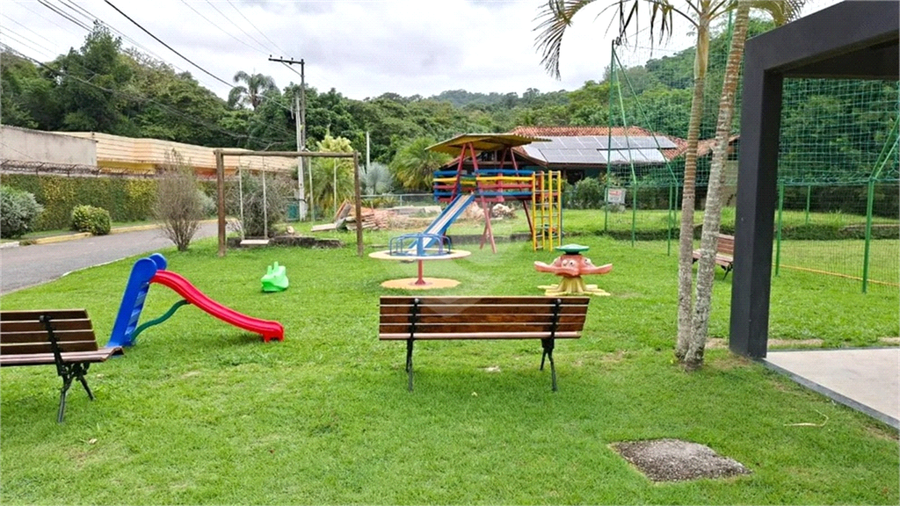 Foto REO1111945