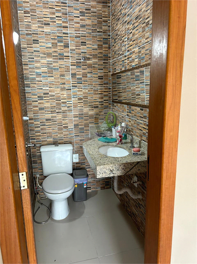 Foto REO1111945