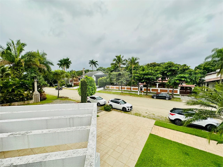 Foto REO1111958