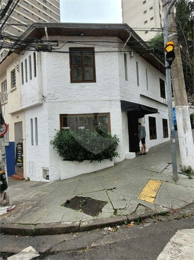 Foto REO1112000