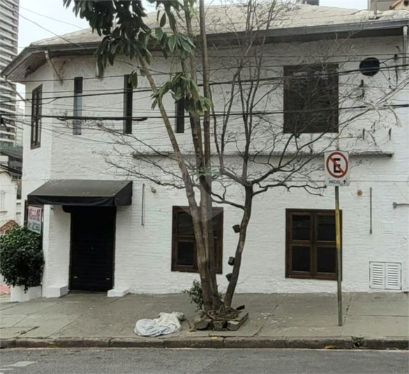 Foto REO1112000