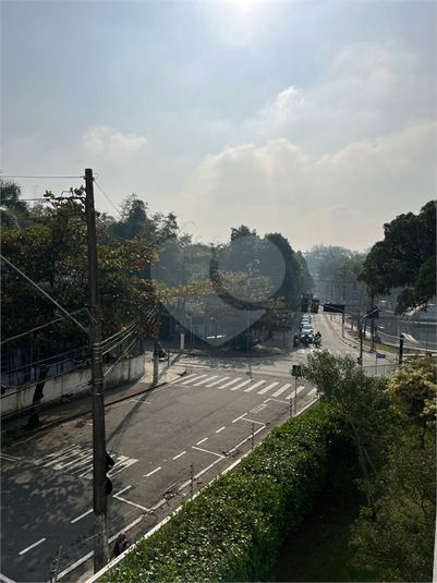 Foto REO1112035