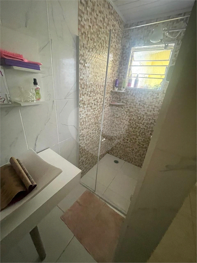 Foto REO1112073