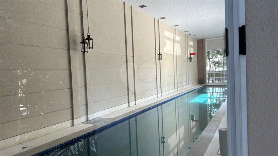 Foto REO1112088